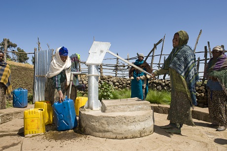 z36 Gesichter Äthiopiens Wasser 04 - neu_MenschenfM.jpg