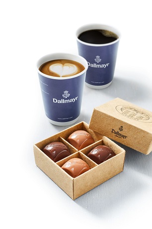 Dieses Bild hat ein leeres alt-Attribut; sein Dateiname ist dallmayr_lufthansa_kaffee_praline.jpg.